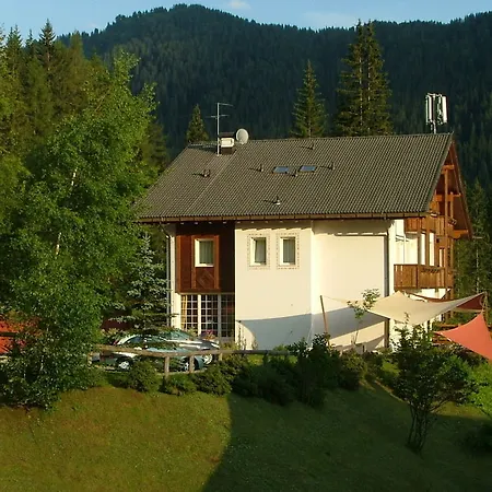 Ca' Del Bosco מלון