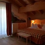 Ca' Del Bosco Hotel
